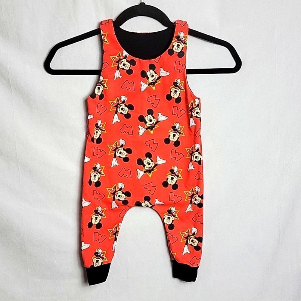 🖤5/$20🖤 MICKEY MOUSE.. onesie..